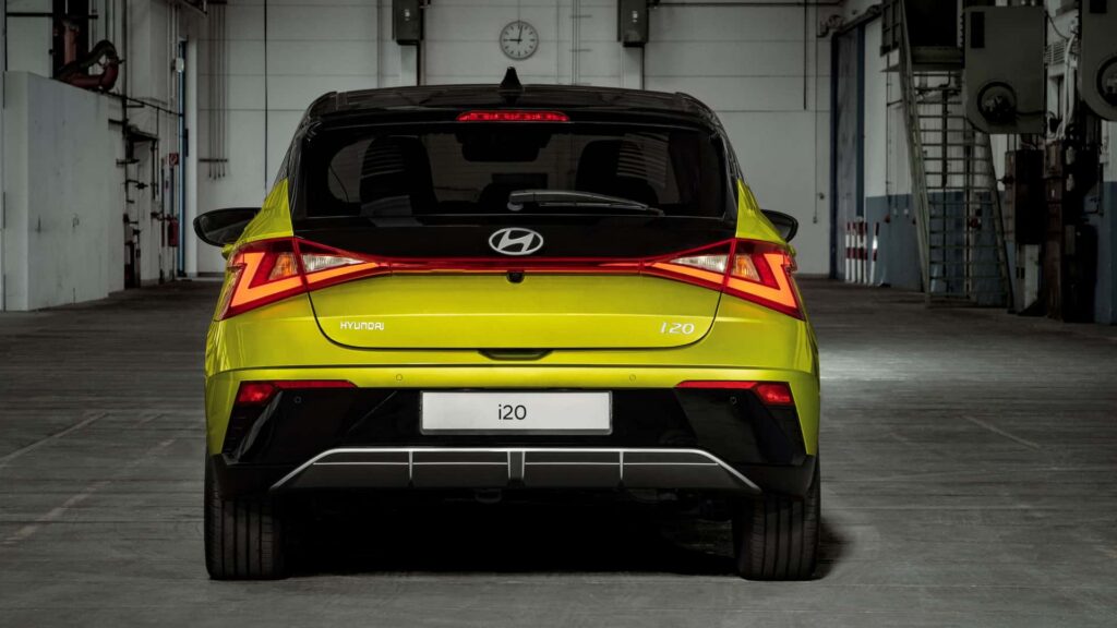 i20